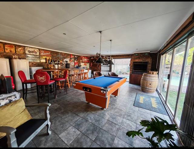 4 BEDROOM HOUSE FOR SALE IN VANDERBIJLPARK SE 3